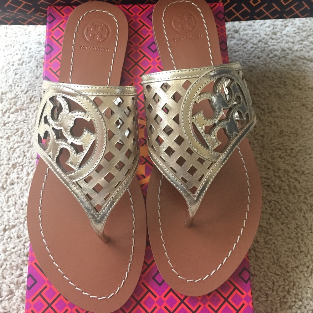 Tory Burch Perforated thong size 9 NIB